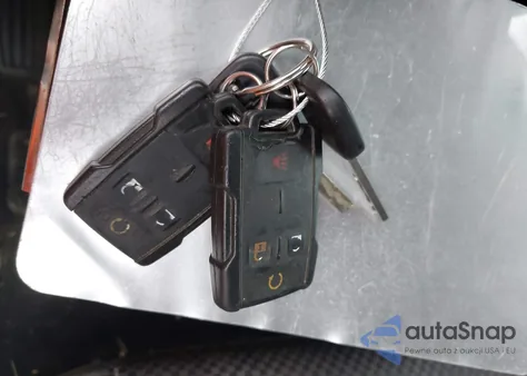 2015 Chevrolet Silverado 1500 1Lt from USA, damaged, VIN 3GCUKREC0FG306025